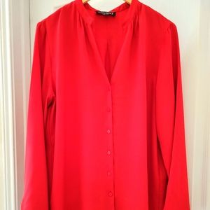 Context bell sleeve tunic